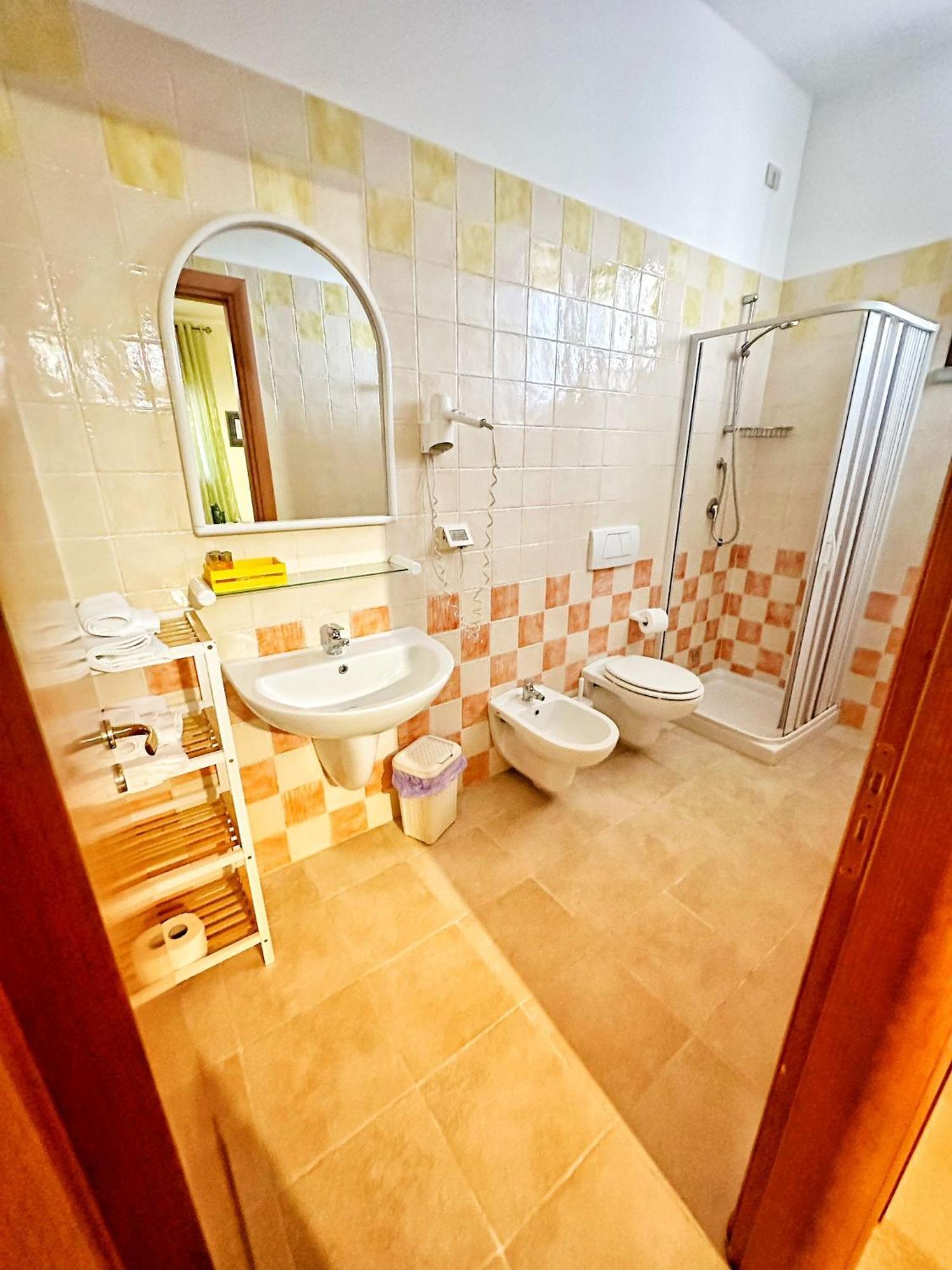 Colledisisto Srl Villa Pomarico Buitenkant foto